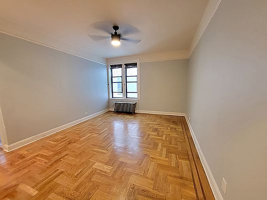 1st image of 41-42 42nd St APT 3R