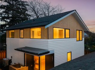 6547 11th Ave Nw Condominium, Seattle, WA 98117