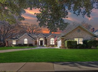 1909 Skelton St, Flower Mound, TX 75022