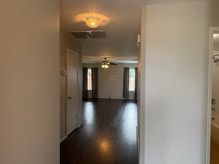 4514 Quail Run Rd — Photo 2