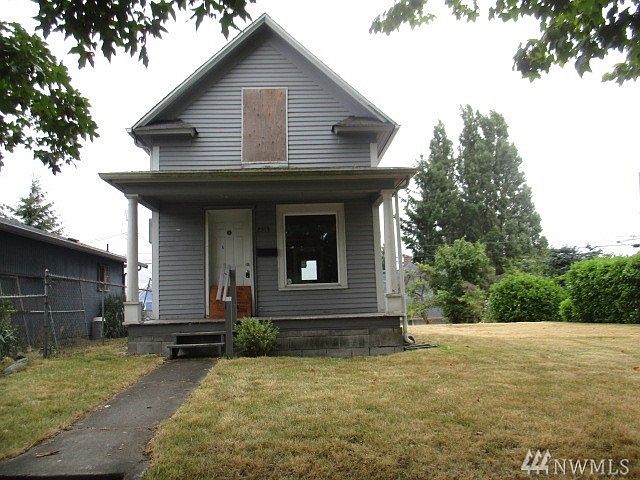 1st image of 2513 S Hosmer St