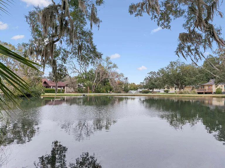669 N Golf Villas #A — Photo 10