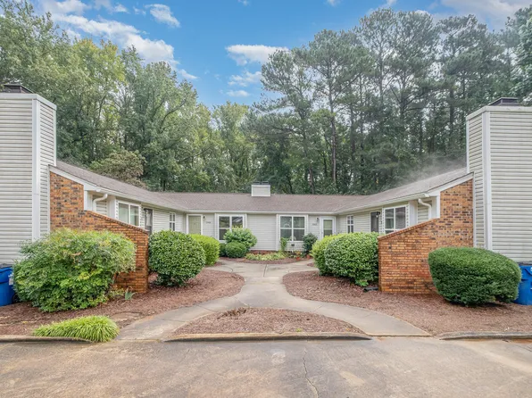 5904 Westcreek Pl, Raleigh, NC 27606