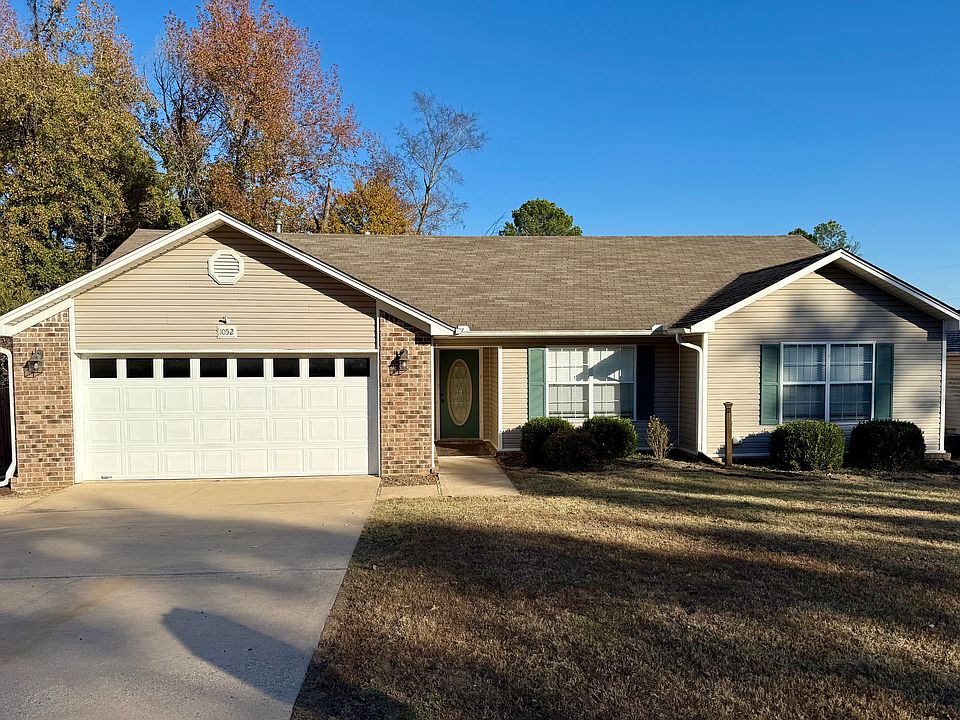 1st image of 1052 Highland Blvd