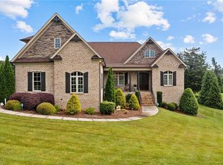 8884 Cravenwood Dr, Oak Ridge, NC 27310