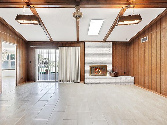 5th image of 10633 Causeway Dr