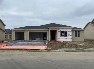 8255 Gardner St, West Richland, WA 99353