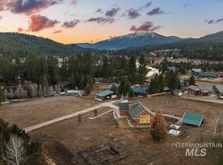 3 Boone Rd, Garden Valley, ID 83622