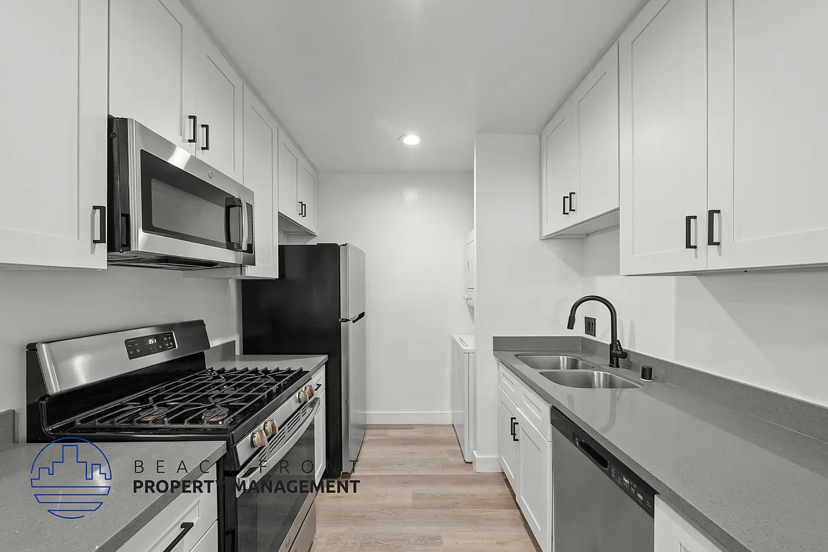 Building Photo - 835-845 Glenway Dr.