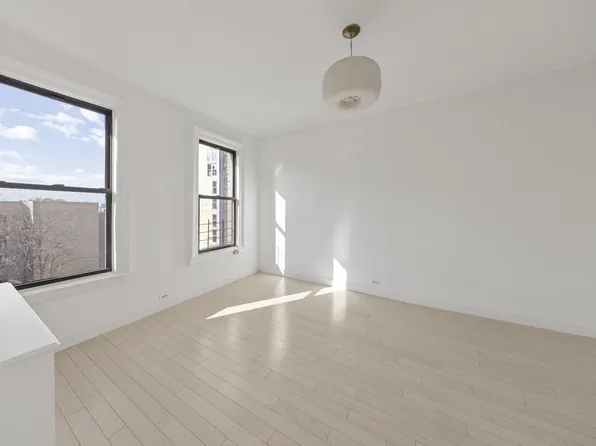 835 Riverside Drive image 6 of 21