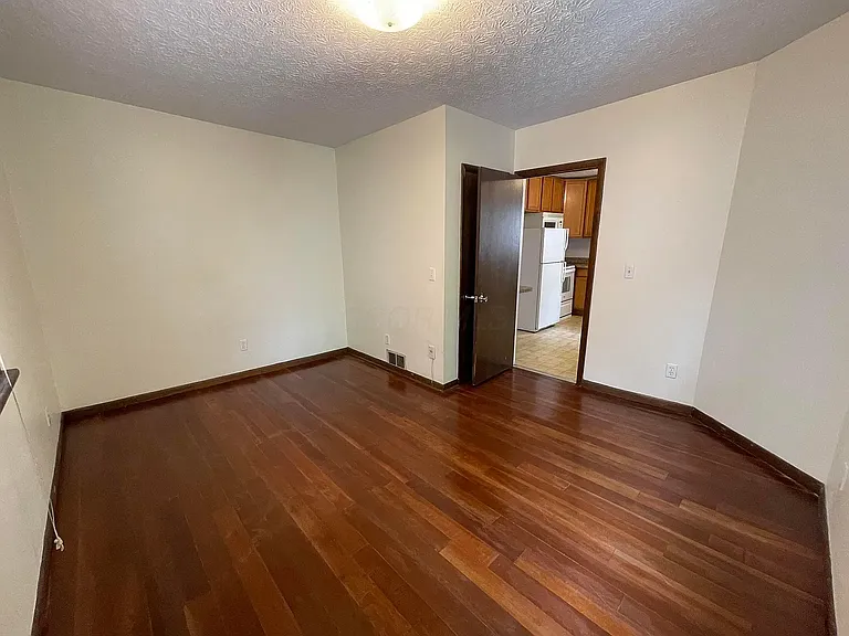 62 King Ave #62 — Photo 6
