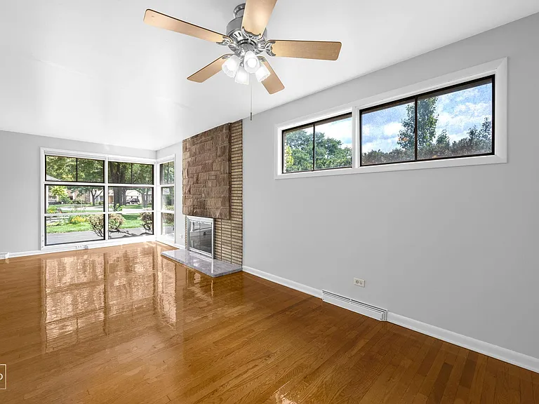 413 E Atwater Ave — Photo 9
