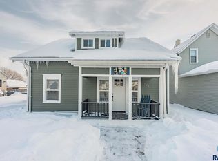 744 S 3rd Ave, Sioux Falls, SD 57104