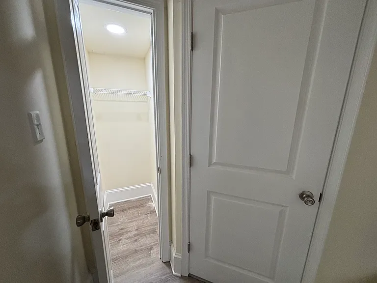239 S 21st St #3 — Photo 5