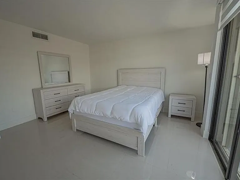 468 Golden Isles Dr #202 — Photo 26