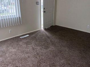 22000 Blackstone Ave, Oak Park, MI