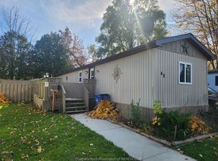 48 Regency Dr, Chatham Kent, ON N7L4E9