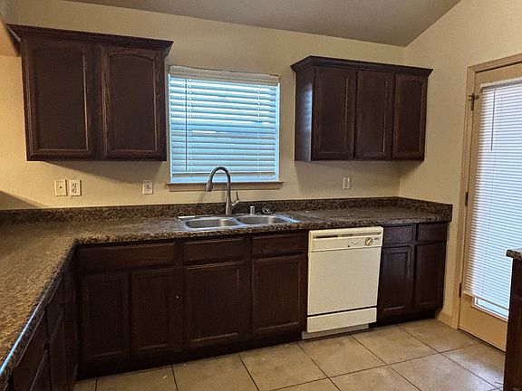 4th image of 14013 Tierra Yukon Ln