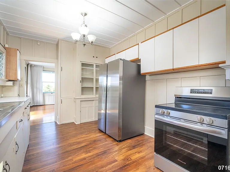2417 Parker Pl — Photo 13