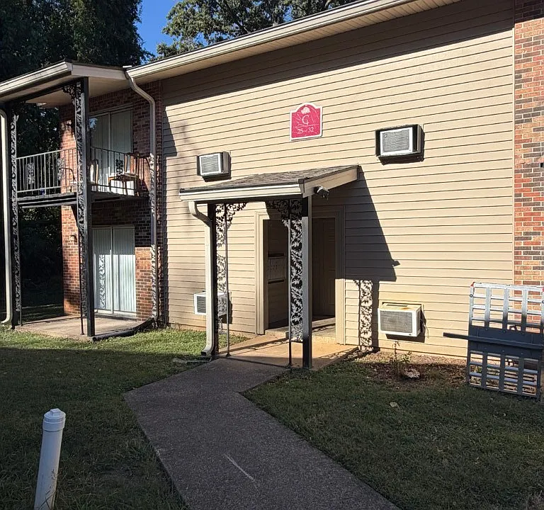 1418 E Main St #C25