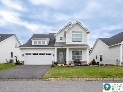 7019 Oak Ln E, Bath, PA, 18014