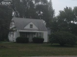 6142 N Linden Rd, Mount Morris, MI 48458