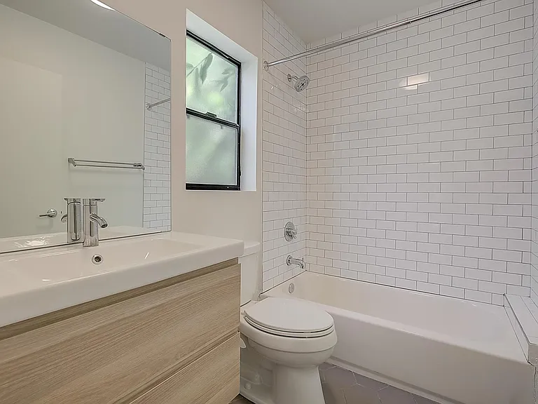 259 Rosemont Ave #1/2 — Photo 16