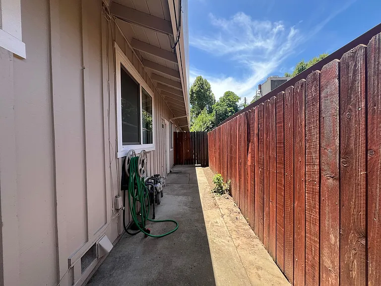 6456 18th Ave — Photo 24
