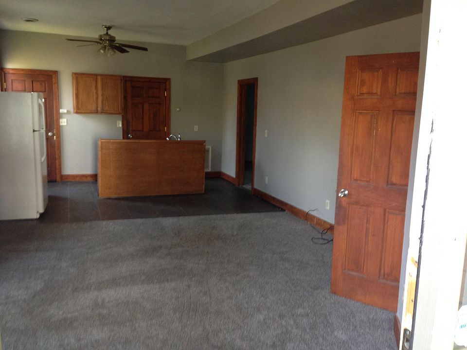 1st image of 911 E Center St APT B
