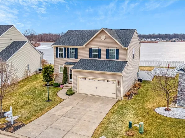 29 Skylark Ln, Niagara Falls, NY 14304