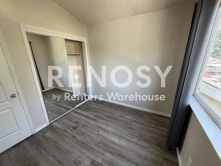 437 E Stephie Marie Ln — Photo 8