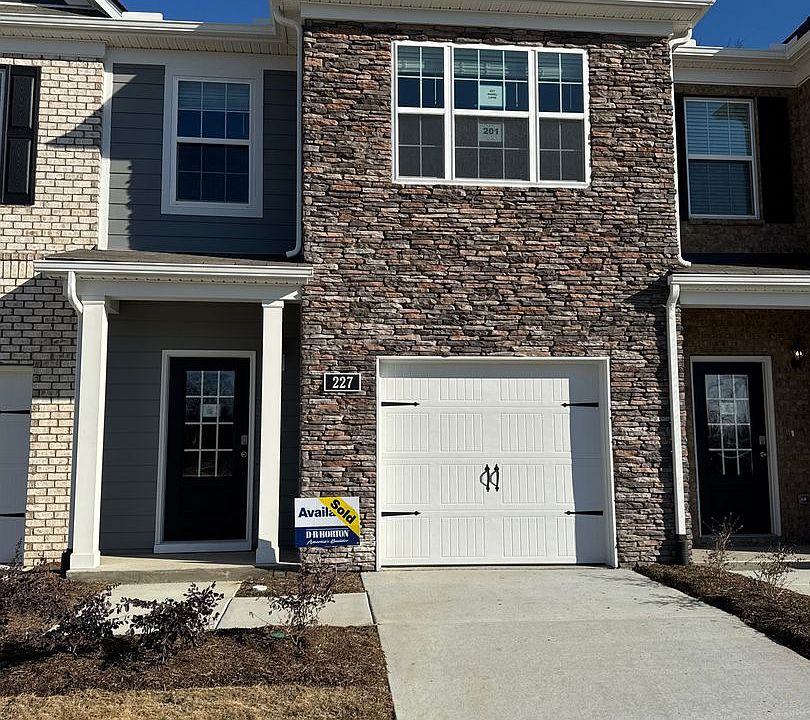 1st image of 227 Hazel Ln