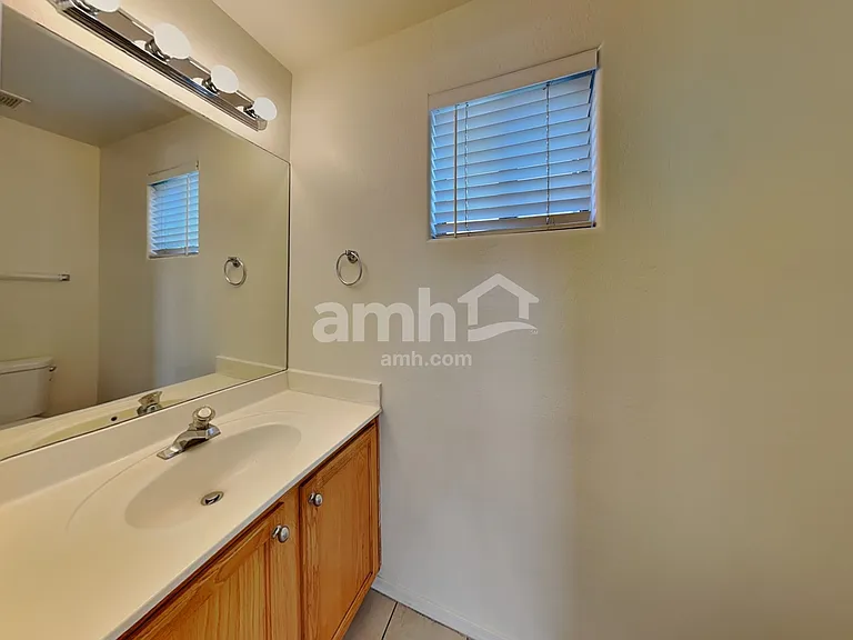 7364 W Ocotillo Rd — Photo 7