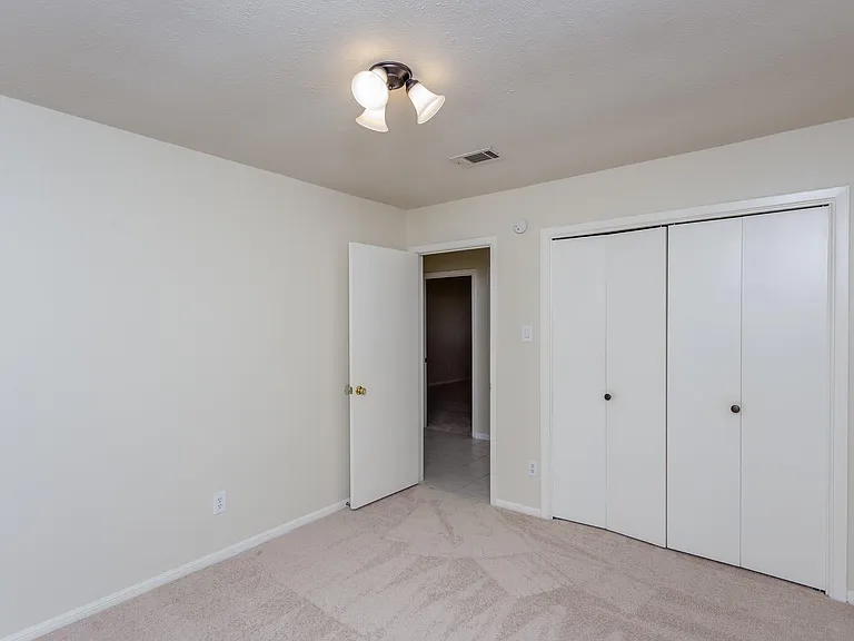 2703 Ferry Lndg — Photo 25