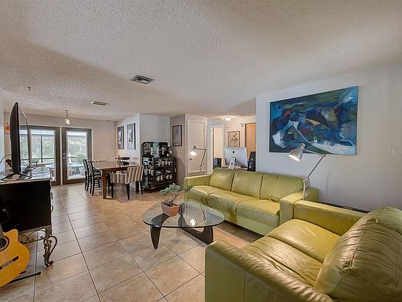 4th image of 15926 Winding Dr