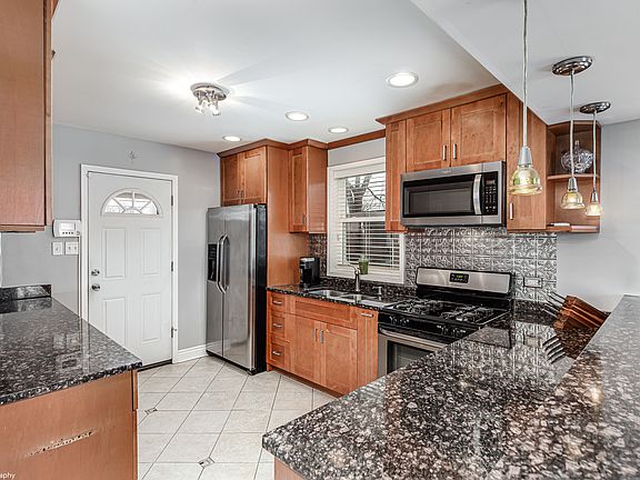 9209 S 55th Ct, Oak Lawn, IL 60453 MLS 11308175 Zillow