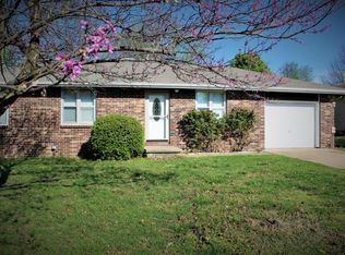 122 S Pinewood Ave, Republic, MO 65738