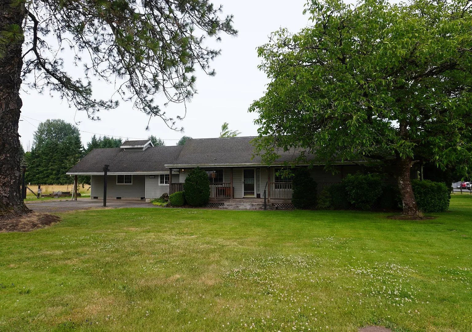 Spacious Battle Ground Ranch Style Home w/ Optional Shops for Rent - 23217 NE 92nd Ave — Photo 2