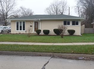 821 E Maple St, Lombard, IL 60148