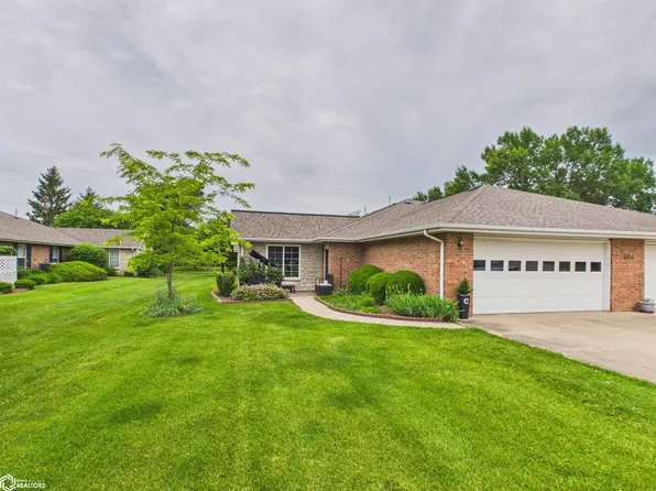 1706C Linden Dr, Fairfield, IA 52556
