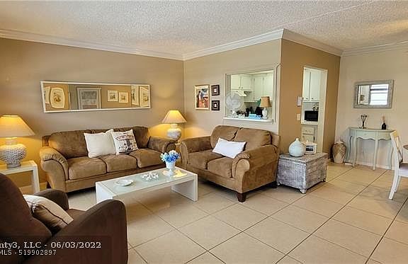 2nd image of 62 Prescott C