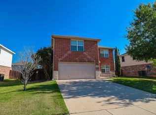 1645 Dream Catcher Way, Krum, TX 76249
