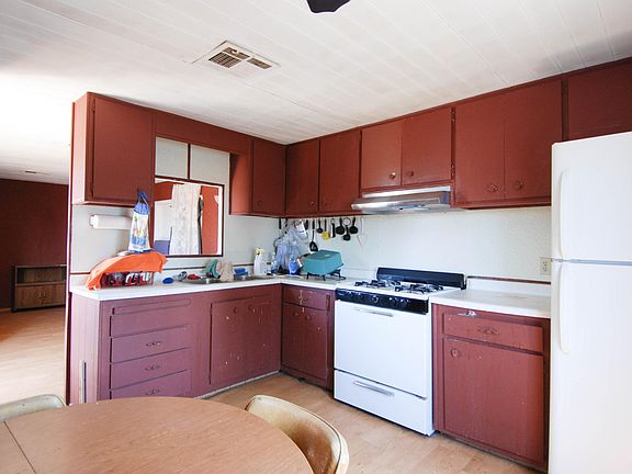 4th image of 913 N Flagstaff Ave