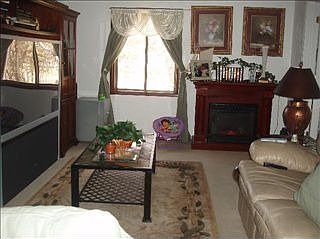 5th image of 418 6th Ave E
