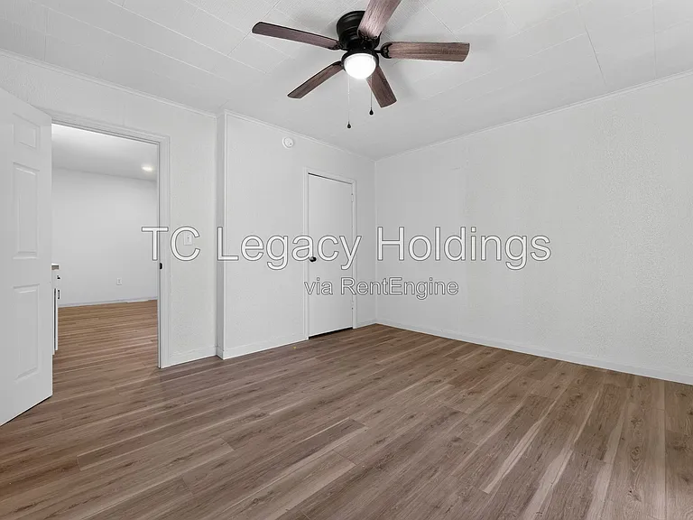 87 Crisfield St — Photo 23