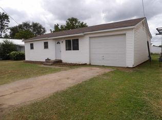 616 16th St, Monett, MO 65708