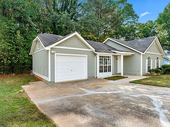 2nd image of 2467 Deep Shoals Cir