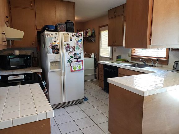 5th image of 817 W Philip Ave