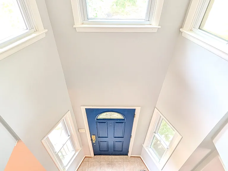 3011 Winter Pine Ct — Photo 2