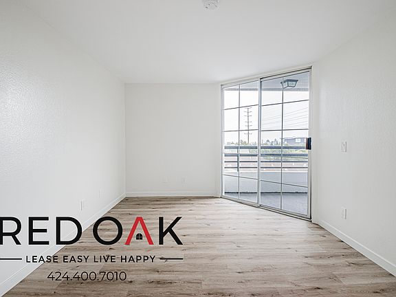 3rd image of 4320 S Centinela Ave APT 204